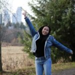 Vicky bio